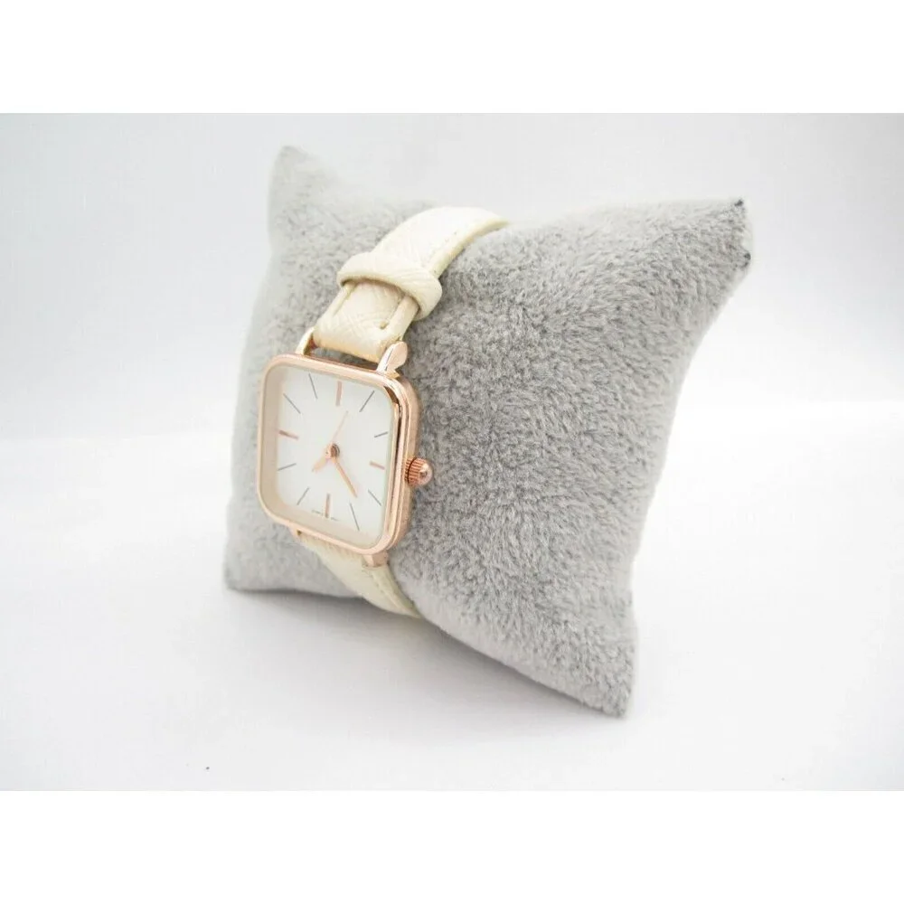 Women Charming‎ Charlie Quartz WR Analog Dial Causal Watch (G609)